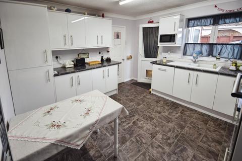3 bedroom detached bungalow for sale, Gleneagles Drive, Skegness PE25