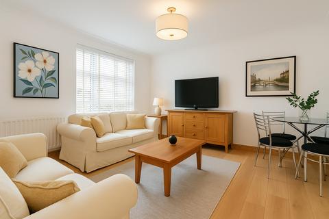 3 bedroom flat for sale, Redan Place, London, W2