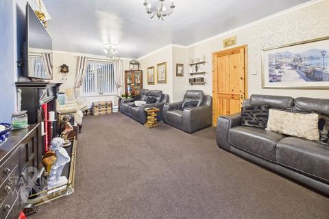 3 bedroom semi-detached house for sale, Douglas Haig Road, Norwich