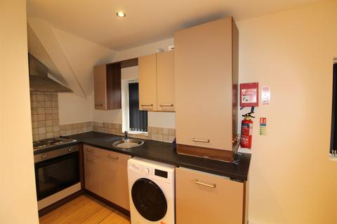 2 bedroom flat to rent, Flat 3, 32 Wood Lane, Rothwell