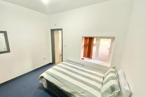 undefined, Grove Lane, Handsworth B20