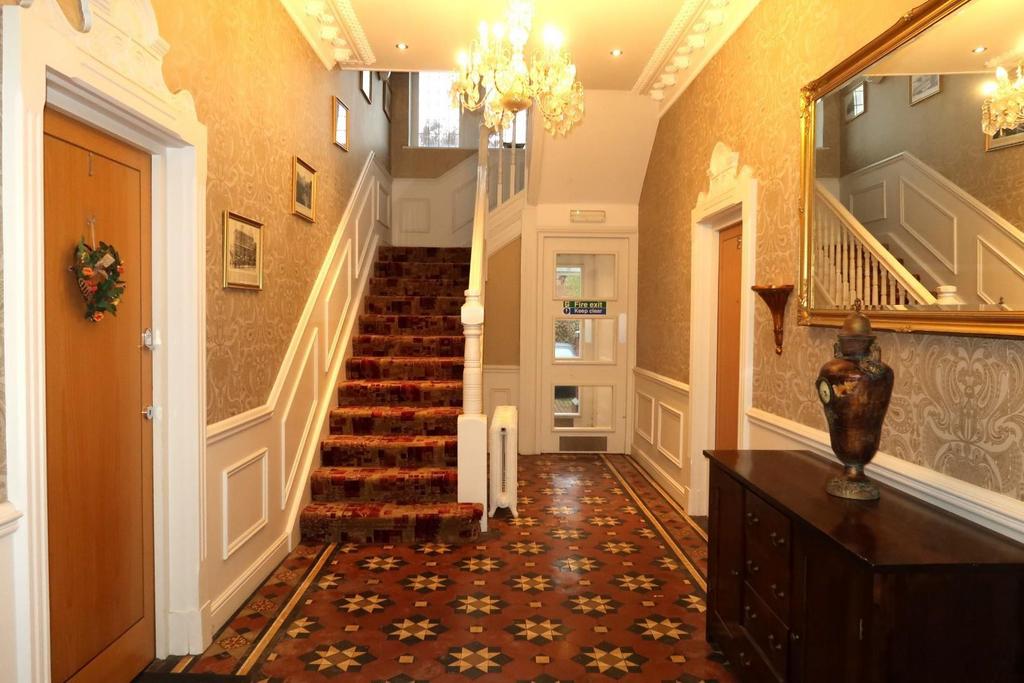 Belle Vue Ct 1.jpg
