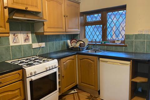 1 bedroom in a house share to rent, 1X Room available, Lincoln Street, Balsall Heath, Birmingham, B12