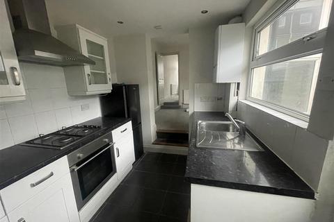 2 bedroom house for sale, Wainscott Road, Southsea
