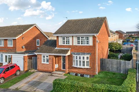 4 bedroom detached house for sale, Hazlehurst Drive, Buckinghamshire HP21