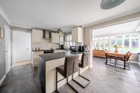 4 bedroom detached house for sale, Hazlehurst Drive, Buckinghamshire HP21