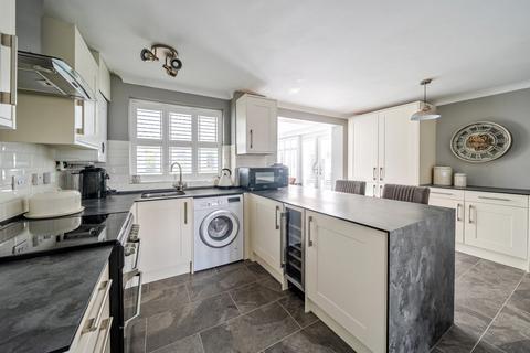 4 bedroom detached house for sale, Hazlehurst Drive, Buckinghamshire HP21