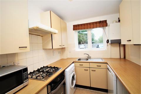 2 bedroom flat to rent, Chiltern Court, Buckingham Road, Harrow