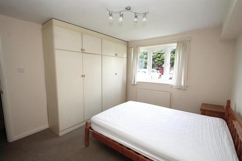 2 bedroom flat to rent, Chiltern Court, Buckingham Road, Harrow