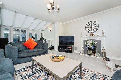 5 bedroom link detached house for sale, Sanderling Way, Greenhithe DA9