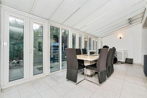 5 bedroom link detached house for sale, Sanderling Way, Greenhithe DA9