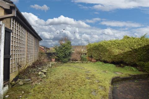 undefined, Duchess Park Close, Shaw, Oldham, Greater Manchester, OL2