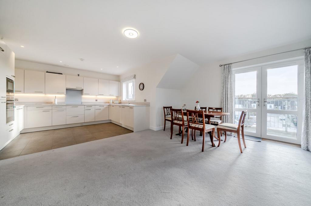 1382716-2-691b286...