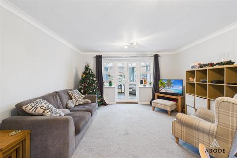 3 bedroom semi-detached house for sale, Bramling Cross Road, Burton-On-Trent DE14