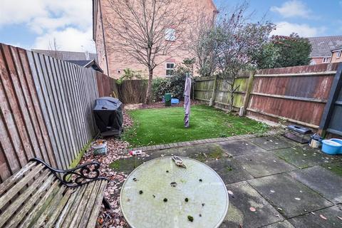 undefined, Fieldfare Close, Corby NN18