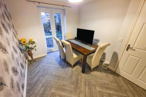 undefined, Fieldfare Close, Corby NN18