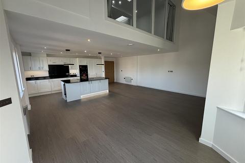 undefined, Ashley Road, Hale, Altrincham
