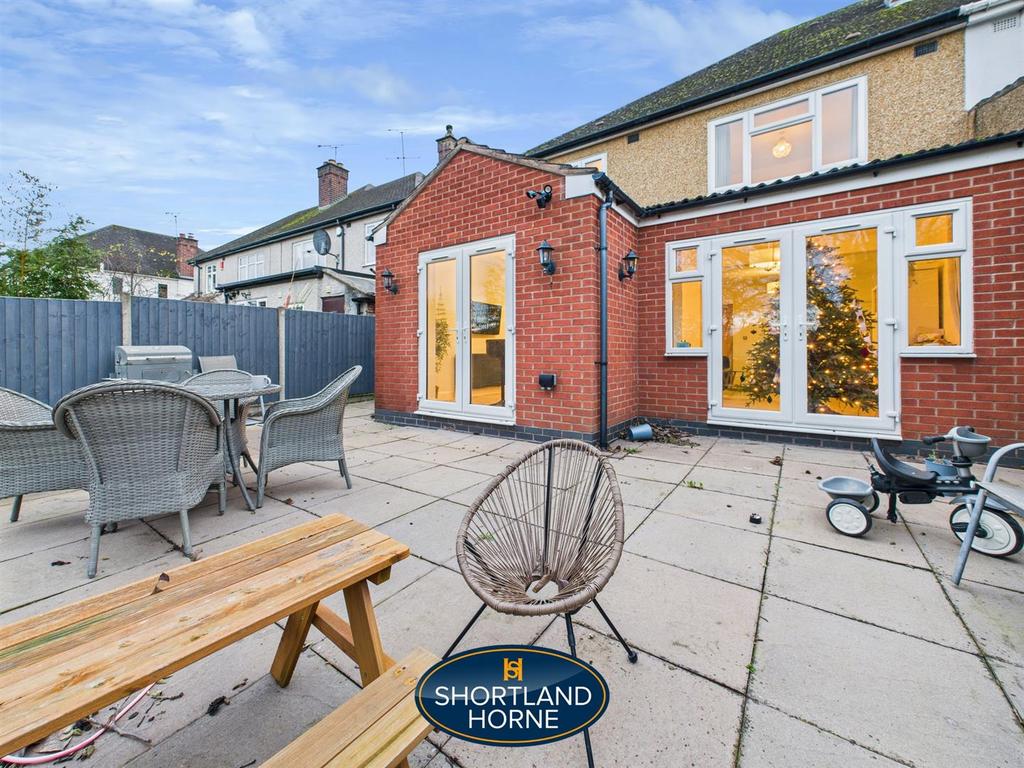 CAM04377 G0-PR0055-STILL016.jpg