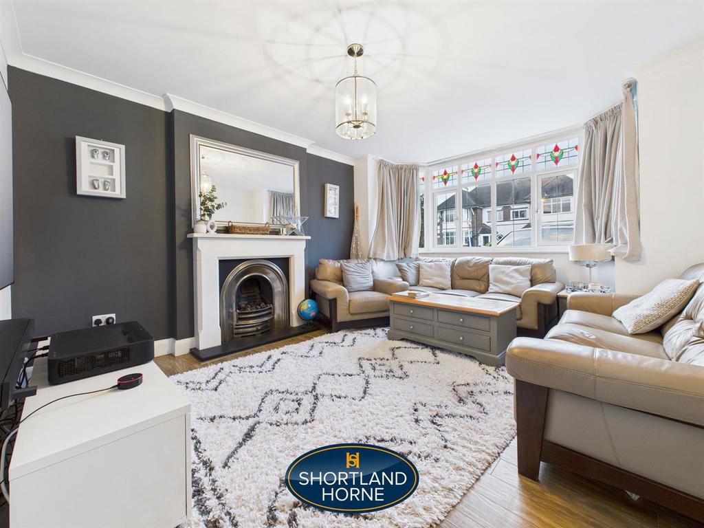 CAM04377 G0-PR0055-STILL002.jpg