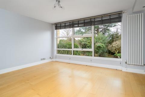 undefined, Queens Road, Weybridge, KT13