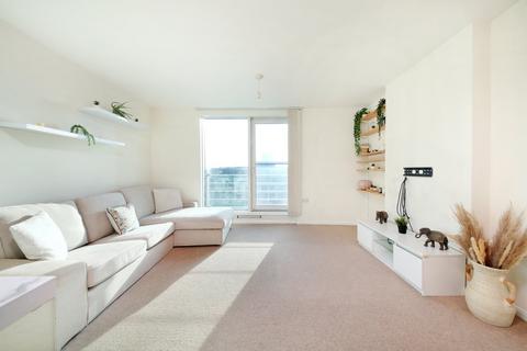 2 bedroom flat for sale, Admiral House, 19 St. George Wharf, London