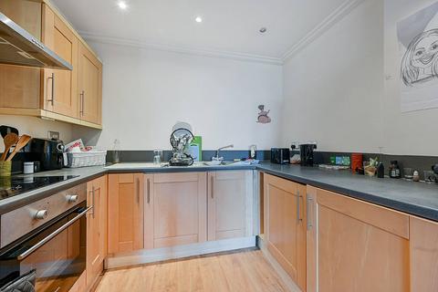 VICTORIA ROAD, North Acton, London, W3