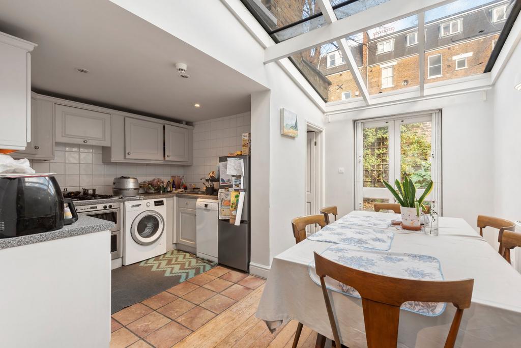 Kitchen / Dining