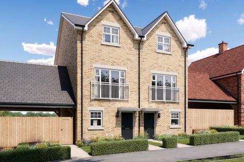 3 bedroom semi-detached house for sale, Ively Road, Fleet GU51