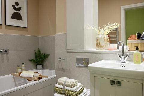 3 bedroom semi-detached house for sale, Ively Road, Fleet GU51