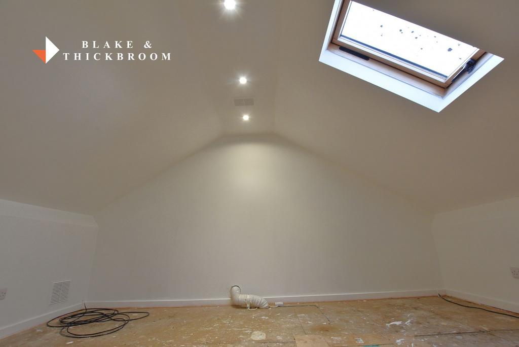 Second floor loft room