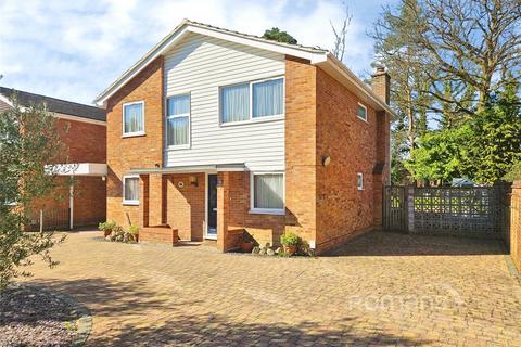 Fir Tree Way, Fleet, Hampshire