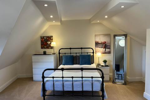 undefined, Willowbrook, Great George, Godalming GU7