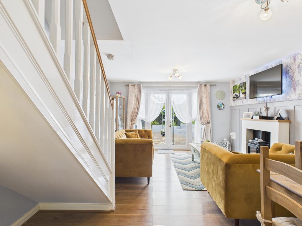 Cam03729 g0 pr0131 still018