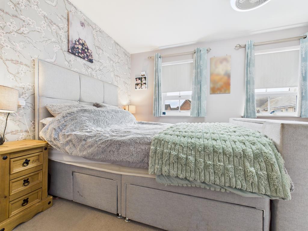 Cam03729 g0 pr0131 still004