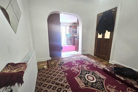 3 bedroom semi-detached house for sale, Grittleton Avenue, Wembley
