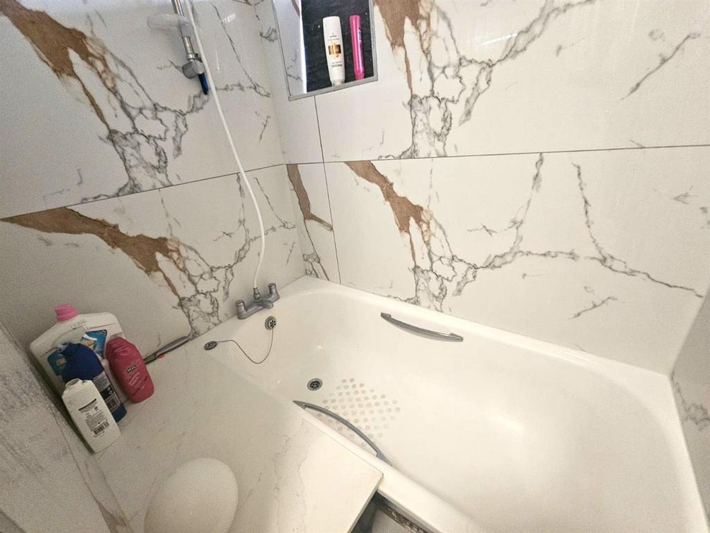 Upstairs Shower
