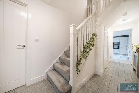 4 bedroom detached house for sale, Mount View Road, Scraptoft, Leicestershire