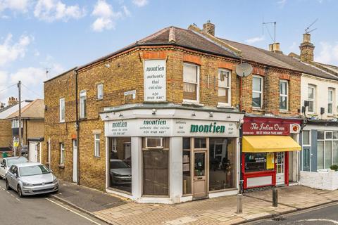 undefined, Sandycombe Road, Richmond TW9