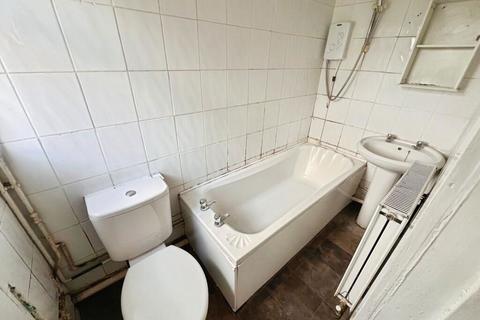 3 bedroom terraced house for sale, Sycamore Road, Southampton, Hampshire, SO16 6BN