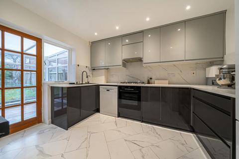 3 bedroom terraced house for sale, St. Giles Close, Orpington