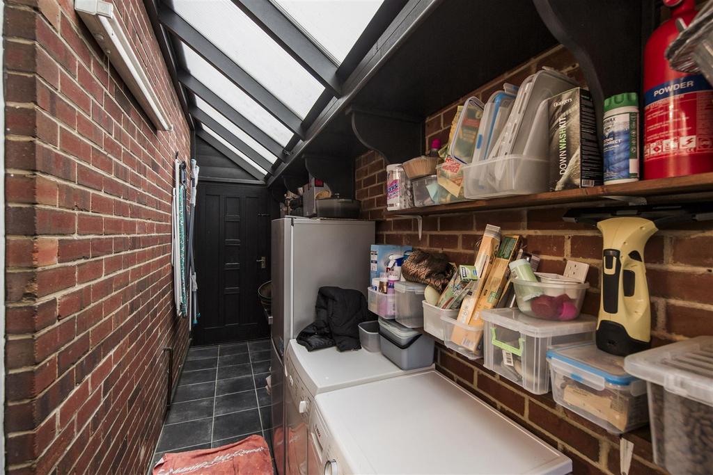 Utility Lean to