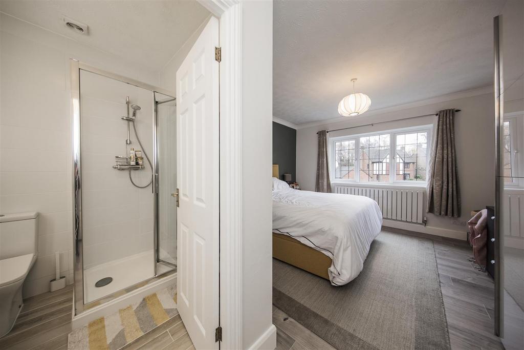 Ensuite