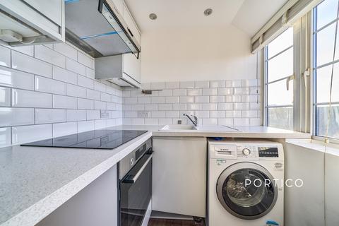 1 bedroom flat to rent, Balham High Road, London, SW17