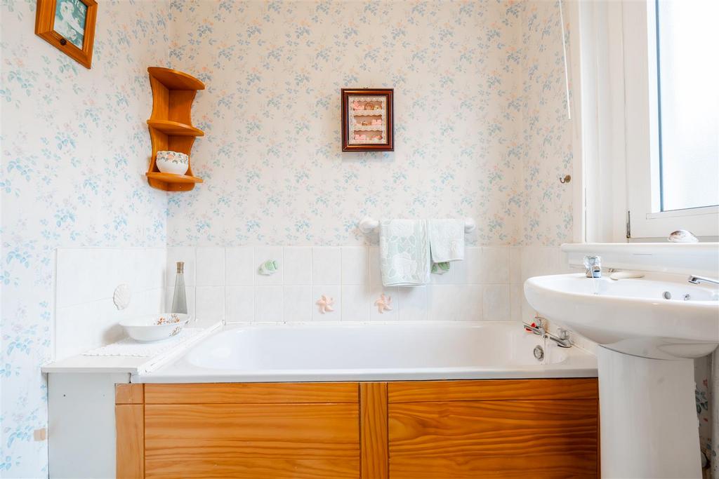 Bathroom-1.jpg