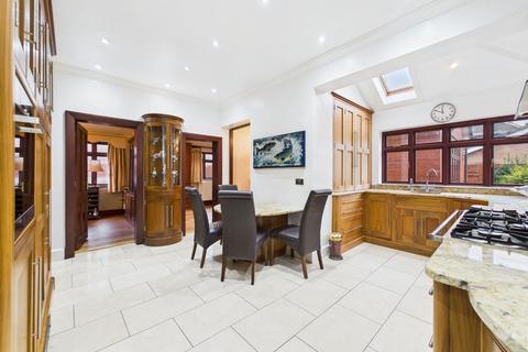 5 bedroom detached house for sale, Victoria Road, Grappenhall WA4 2EQ