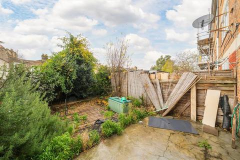 undefined, Bancroft Road, London E1