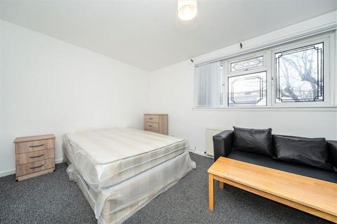 undefined, Bancroft Road, London E1