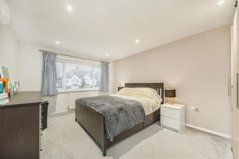2 bedroom flat to rent, Anlaby Road, Teddington TW11