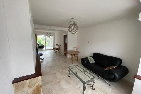 undefined, Meadow View Road, Hayes UB4