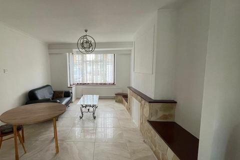 undefined, Meadow View Road, Hayes UB4